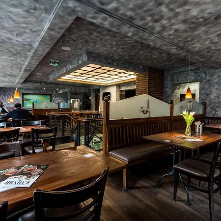 Hotell Brauhaus-hotel Koenig Von Flandern *